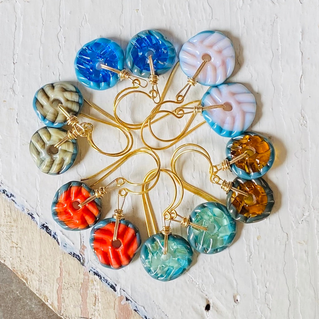 Mini Art Glass Dangles - Light Pink Turquoise Outline